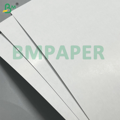 310gsm 330gsm কালো কোর লেপা পোকার কাগজ পেশাদার খেলার কার্ডের জন্য উচ্চ অভিন্নতা বিরোধী প্রতারণার কার্ডস্টক