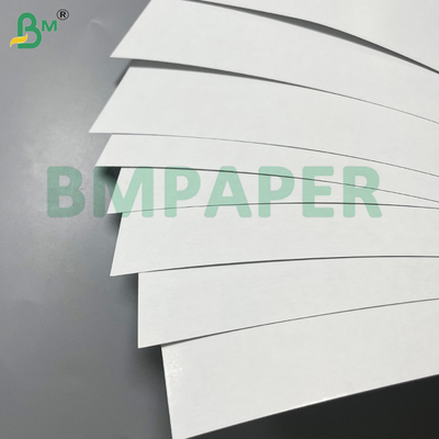 240-330gsm ব্ল্যাক / ব্লু কোর ডাবল-সাইডেড লেপযুক্ত গেম বোর্ড স্ট্র্যাচ কার্ডের জন্য সি 2 এস প্লেিং কার্ডের কাগজ