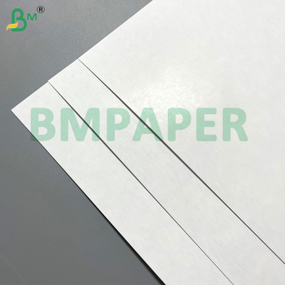 240-330gsm ব্ল্যাক / ব্লু কোর ডাবল-সাইডেড লেপযুক্ত গেম বোর্ড স্ট্র্যাচ কার্ডের জন্য সি 2 এস প্লেিং কার্ডের কাগজ