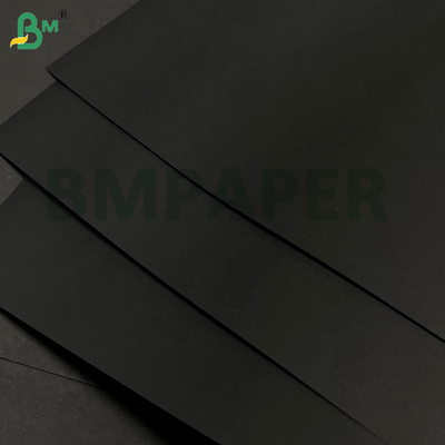 80gsm মসৃণ ম্যাট ভালো ভাঁজযোগ্য কালো ক্রাফ্ট পেপার উপহারের মোড়ক শপিং ব্যাগের জন্য