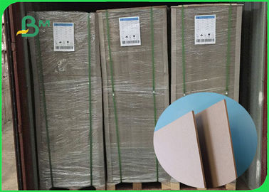 2.2mm পুনর্ব্যবহৃত পাম্প আর্দ্রতা প্রতিরোধের প্যাকিং জন্য রঙিন গ্রে চিপবোর্ড