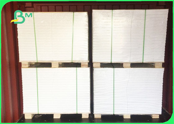 হোয়াইট ফুড গ্রেড পেপার রোল 50 - 60gsm স্থায়ী উপাদান মধ্যে খাদ্য মোড়ানো কাগজ
